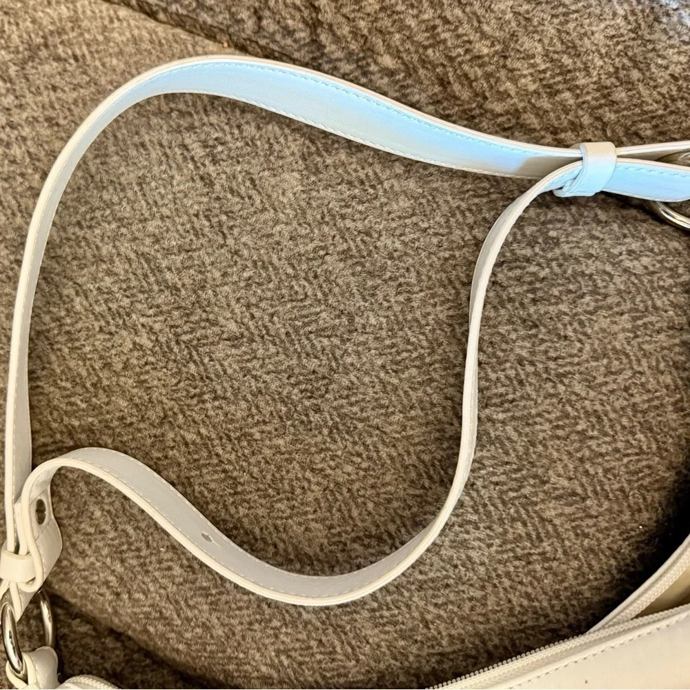 Gianni Bernini tri-color leather shoulder bag.